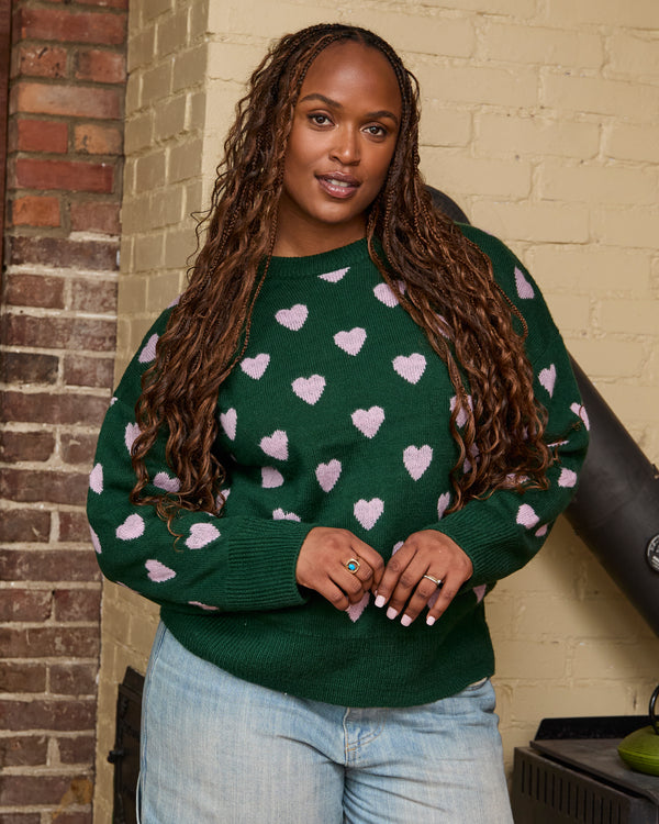 EVELYN - SWEATER, PINK HEARTS ON GREEN