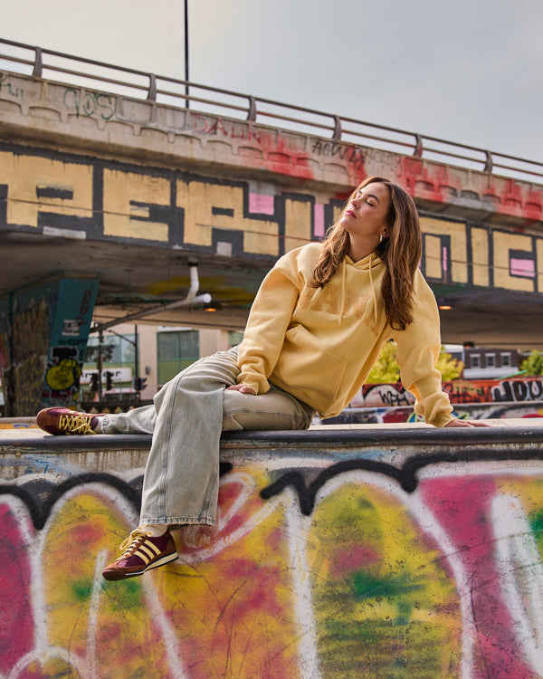 SHANIE - CHANDAIL A CAPUCHON, JAUNE