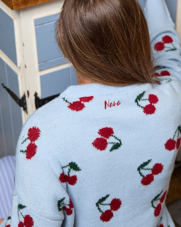 EVELYN - CHANDAIL, CERISES ROUGES SUR BLEU