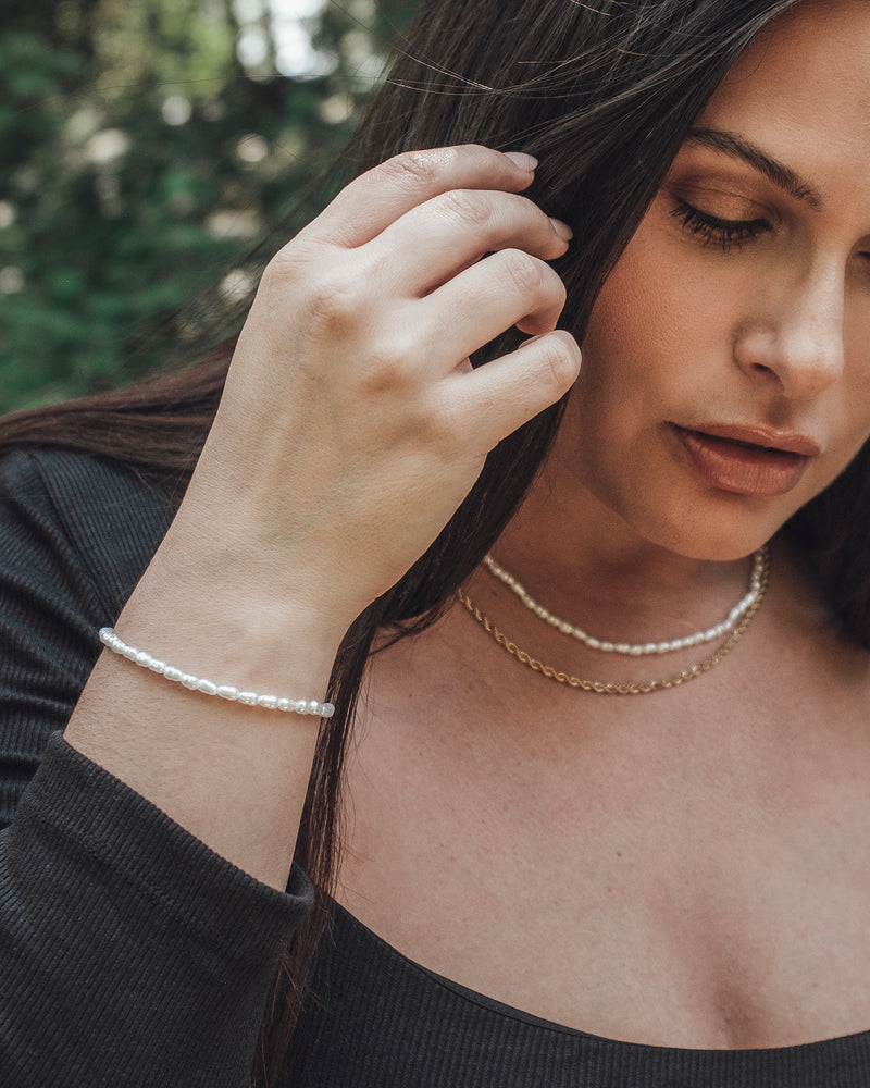 Pearl bracelet gold plated / Bracelet de perles plaqué or