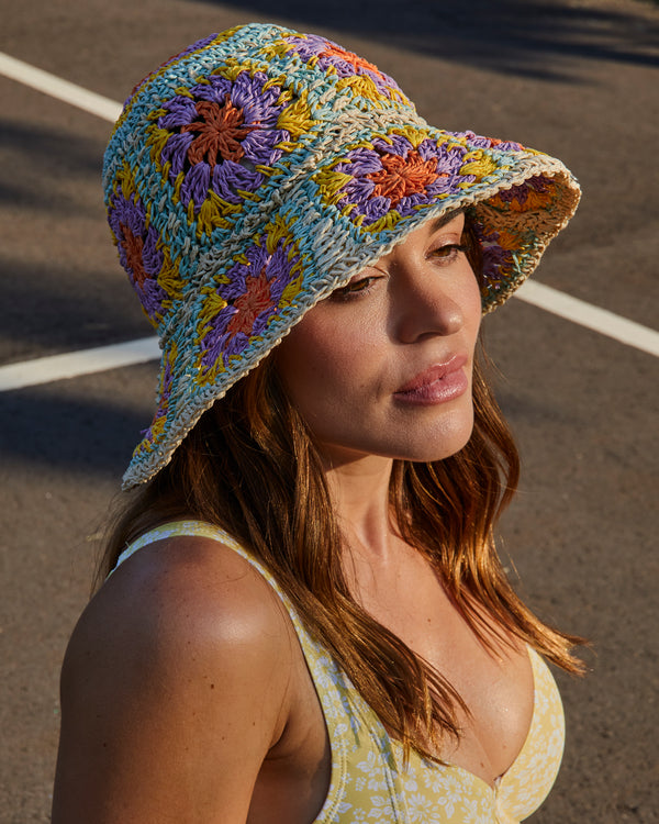 LOLA - HAT, PASTEL FLOWERS