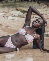 Bikini top Kim Candy Stripes / Haut de bikini Kim à rayures bonbon