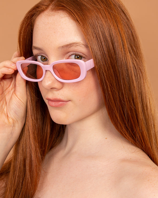 PINK RECTANGLE SUNGLASSES / LUNETTES DE SOLEIL RECTANGLES ROSES