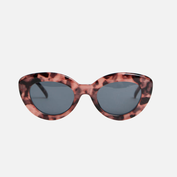 TORTOISE CAT EYE SUNGLASSES / LUNETTES DE SOLEIL OEIL DE CHAT TORTOISE